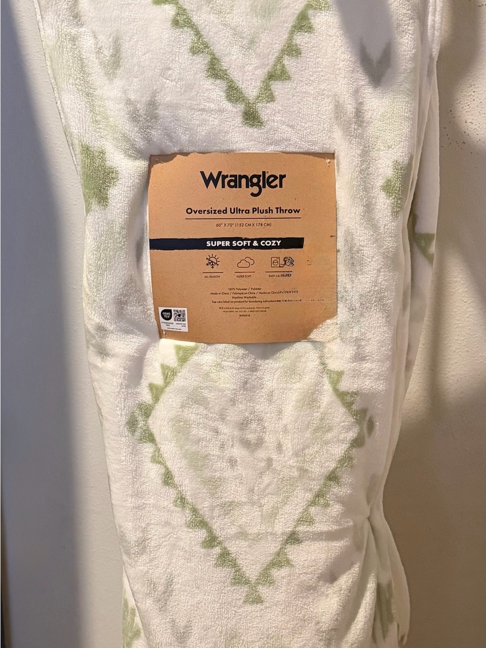 Wrangler White and Light Green Plush Throw Blanket